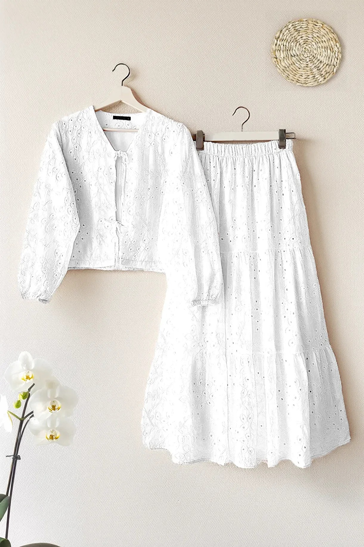 2pcs Plus Size Women’s Embroidered Floral Long Sleeve Blouse
